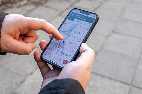 【スマホの中の物理】誰もがスマホを通して，物理学の叡智に日々ふれている